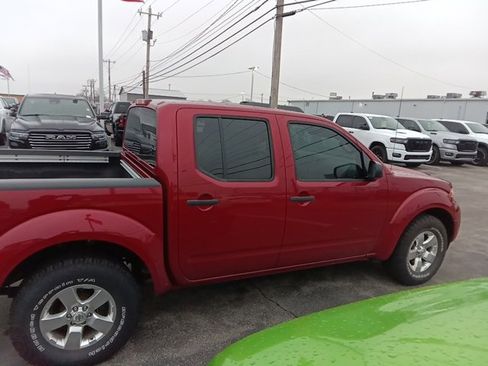 Used 2012 Nissan Frontier SV w/ SV Premium Utility Pkg image 7