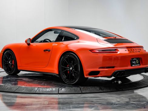 Used 2018 Porsche 911 Carrera 4S AWD/4WD image 8