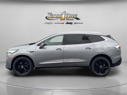 Used 2023 Buick Enclave Essence w/ Experience Buick Package image 5