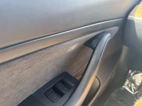 Used 2021 Tesla Model 3 Long Range image 32