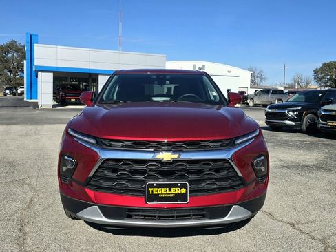 New 2025 Chevrolet Blazer LT image 4