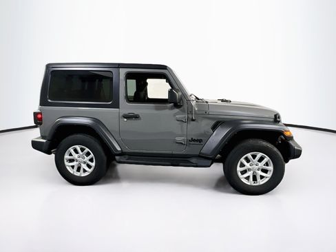 Used 2023 Jeep Wrangler Sport AWD/4WD image 4