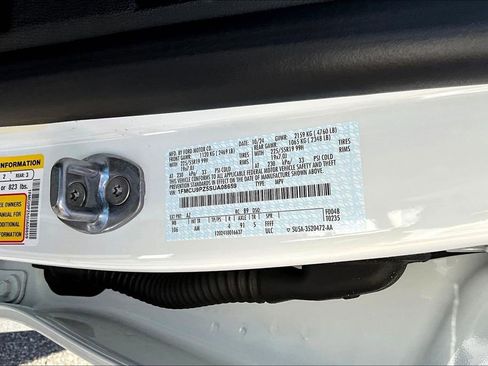 Used 2025 Ford Escape ST-Line Elite w/ Premium Technology Package image 21