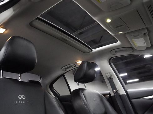 Used 2014 INFINITI Q50 Premium w/ Navigation Package RWD image 33