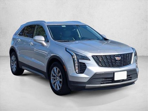 Used 2019 Cadillac XT4 Premium Luxury FWD image 3