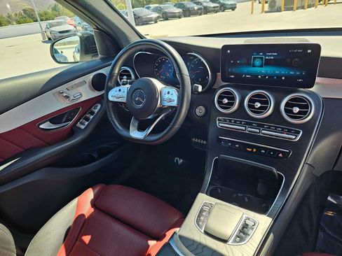 Used 2022 Mercedes-Benz GLC 300 image 11
