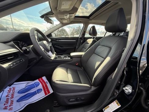 New 2025 Nissan Altima 2.5 SL image 12