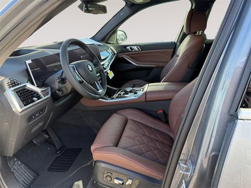 New 2026 BMW X5 xDrive50e w/ Climate Comfort Package image 9