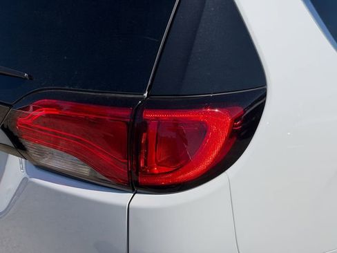 New 2026 Chrysler Voyager LX FWD image 6