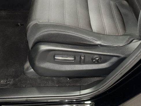Used 2019 Honda CR-V EX image 23