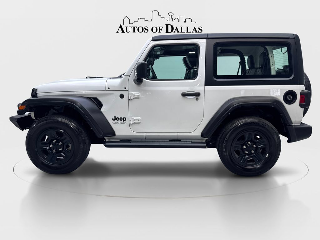 Used 2022 Jeep Wrangler Sport AWD/4WD image 6