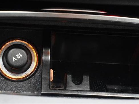 Used 2018 Mercedes-Benz CLA 250 image 16
