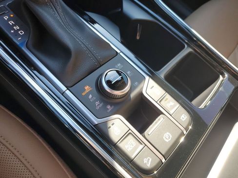 New 2026 Kia Sorento SX Prestige w/ Olive Brown Leather Package image 38