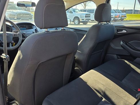 Used 2018 Ford Focus SE image 27