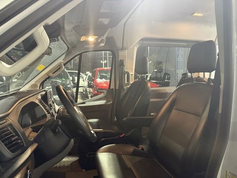 Used 2020 Ford Transit 150 Base image 12
