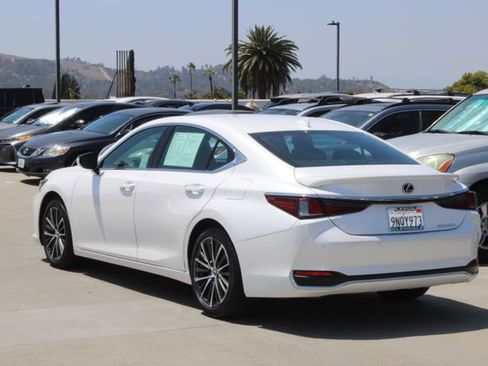 Certified 2024 Lexus ES 300h w/ Premium Package FWD image 19
