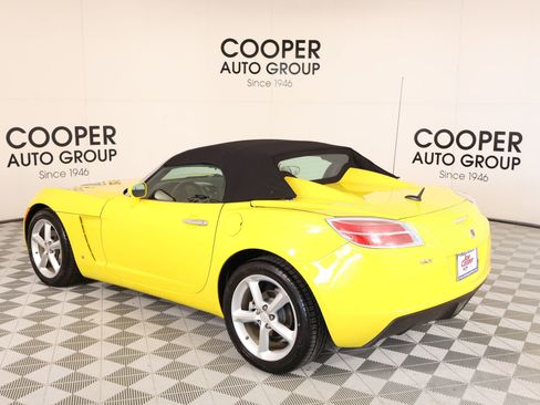 Used 2009 Saturn Sky w/ Premium Trim Package RWD image 18