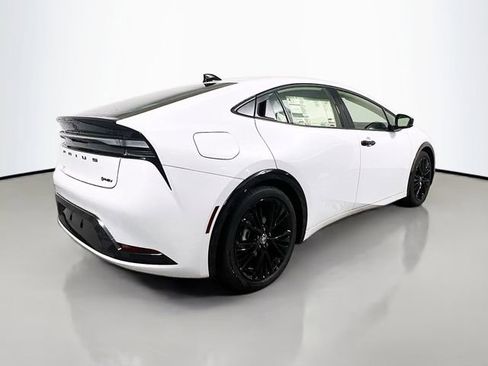 New 2026 Toyota Prius Plug-In Hybrid image 3