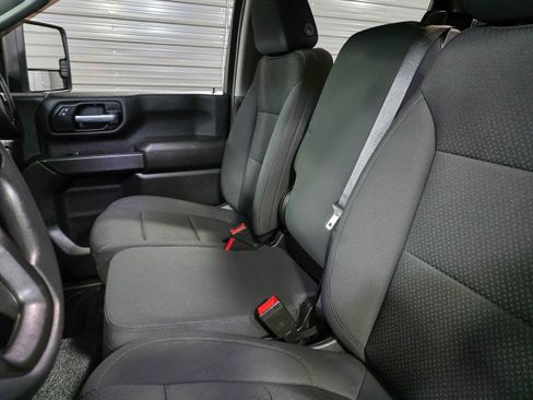 Used 2021 GMC Sierra 2500 4x4 Crew Cab w/ Convenience Package image 16