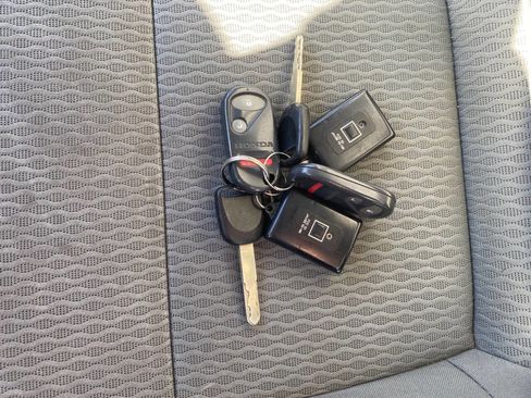 Used 2010 Honda Element EX image 26