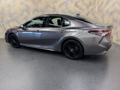 Used 2024 Toyota Camry XSE FWD image 4