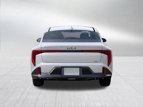 New 2025 Kia K4 GT-Line image 5