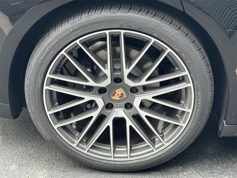 New 2026 Porsche Panamera image 9