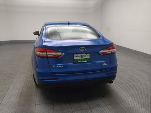 Used 2019 Ford Fusion SE FWD image 6