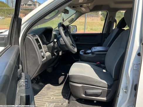 Used 2021 RAM 1500 Tradesman w/ Chrome Plus Package RWD image 8