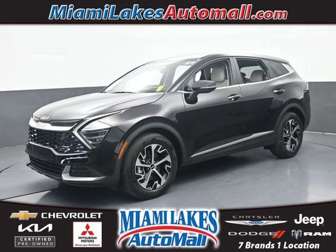 Used 2024 Kia Sportage EX FWD image 1