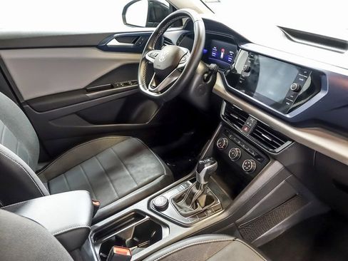 Used 2022 Volkswagen Taos SE image 29