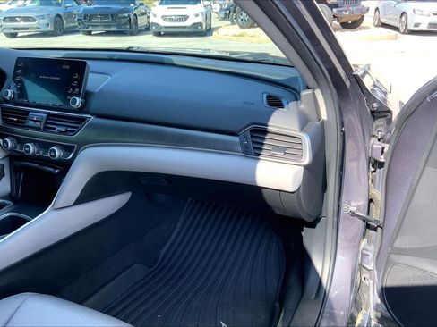 Used 2020 Honda Accord LX image 17