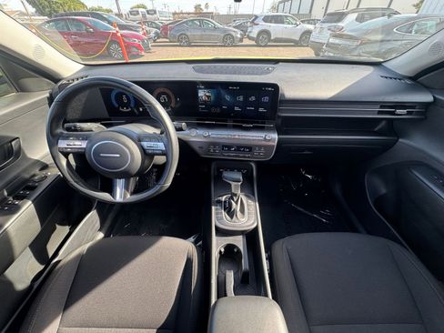 Used 2025 Hyundai Kona SEL image 33