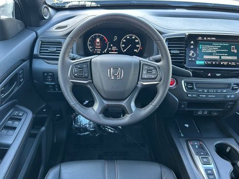 Used 2025 Honda Ridgeline TrailSport+ image 16