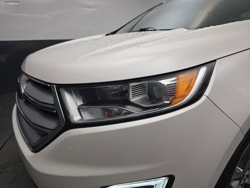 Used 2018 Ford Edge Titanium w/ Technology Package image 14