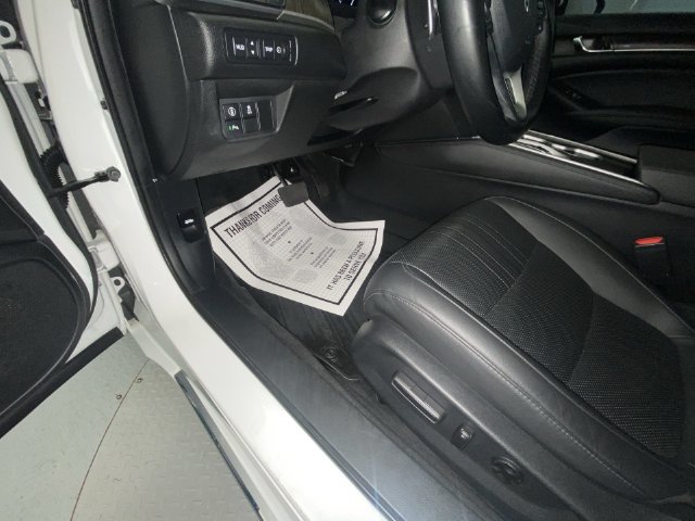 Used 2019 Honda Accord Touring image 12