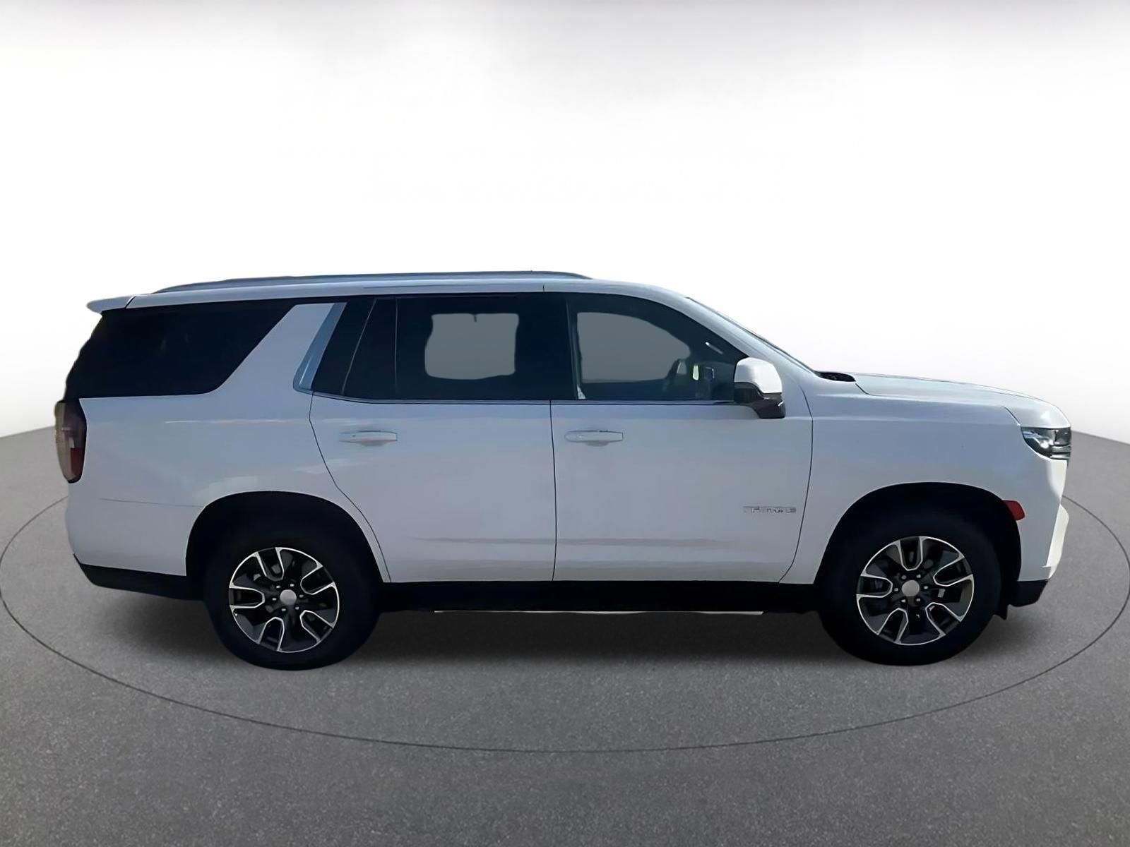 Used 2023 Chevrolet Tahoe LT w/ Luxury Package RWD image 15