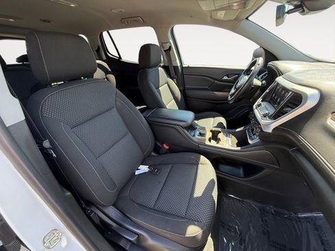 Used 2022 GMC Acadia SLE FWD image 19