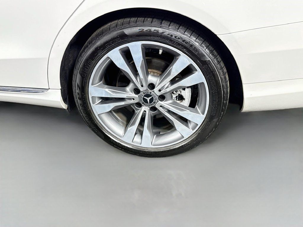 Used 2019 Mercedes-Benz C 300 Sedan w/ Premium Package image 36