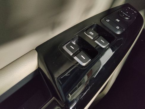 Used 2020 Kia Sportage EX FWD image 27