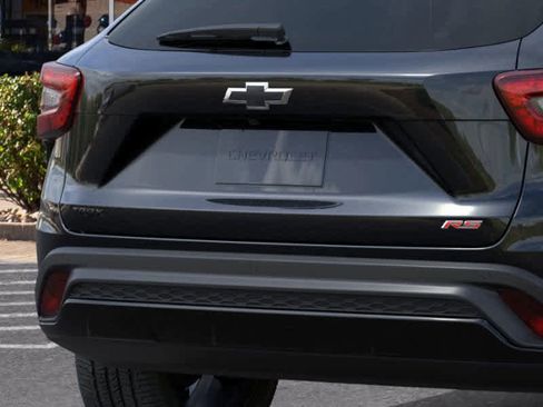 New 2026 Chevrolet Trax RS w/ Driver Confidence Package FWD image 13