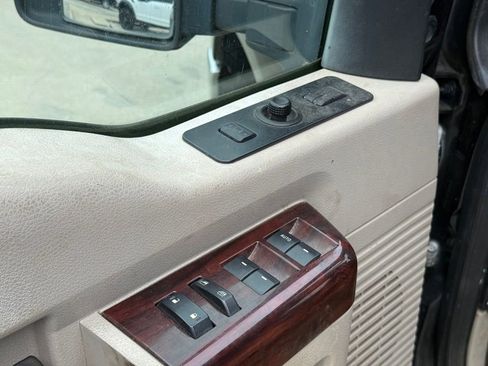 Used 2008 Ford F350 Lariat AWD/4WD image 13