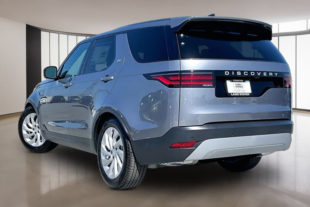 New 2026 Land Rover Discovery S AWD/4WD image 3