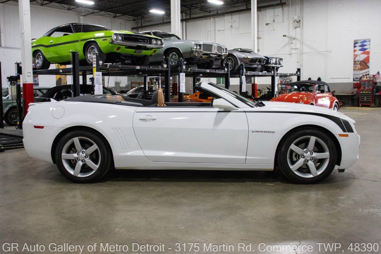 Used 2013 Chevrolet Camaro LT RWD image 9