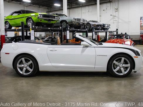 Used 2013 Chevrolet Camaro LT RWD image 9