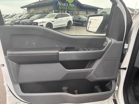 Used 2022 Ford F150 XLT w/ Trailer Tow Package image 16