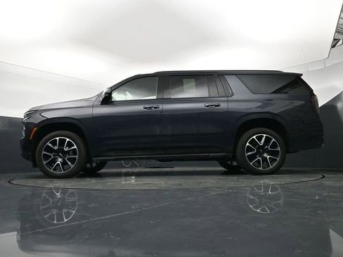 Used 2026 Chevrolet Suburban RST w/ Comfort Package AWD/4WD image 21