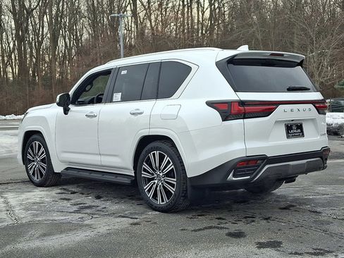 New 2026 Lexus LX 600 4WD w/ Luxury Package image 3