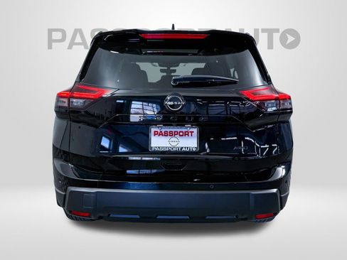 Certified 2026 Nissan Rogue SV AWD/4WD image 9