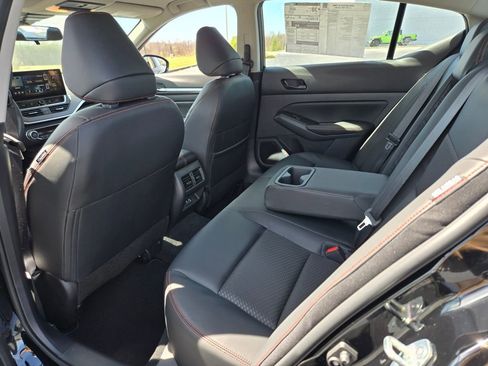 New 2026 Nissan Altima 2.5 SR w/ SR Midnight Edition Package image 5